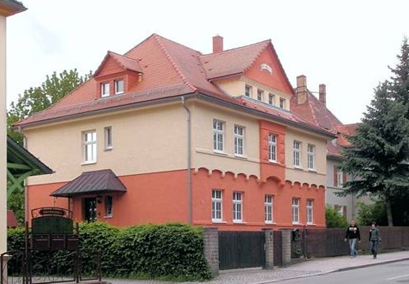 Wir &uuml;bernehmen s&auml;mtliche Fassadenarbeiten in Dresden - Malerfachbetrieb List